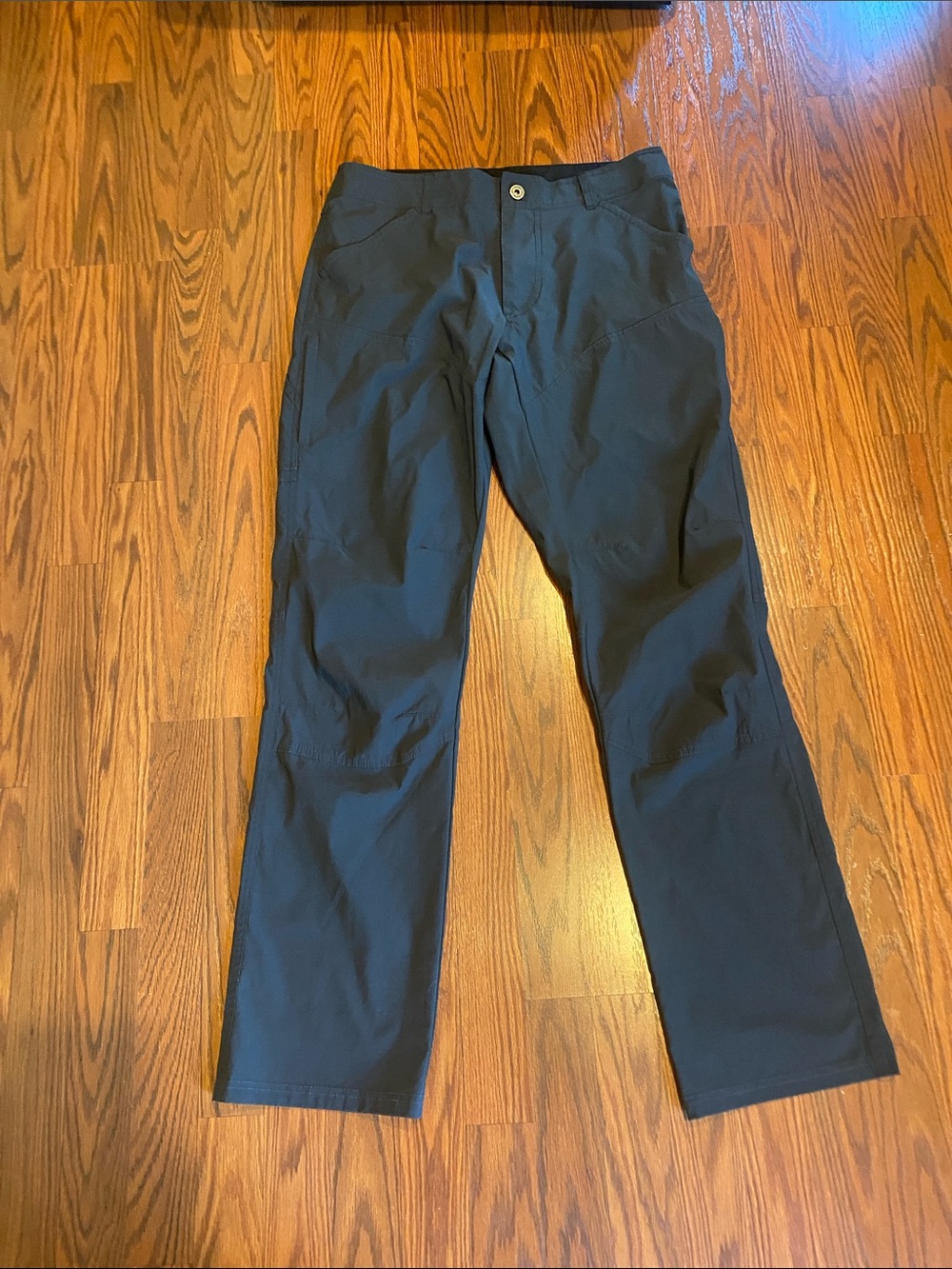Kuhl men’s trail/hiking pants.